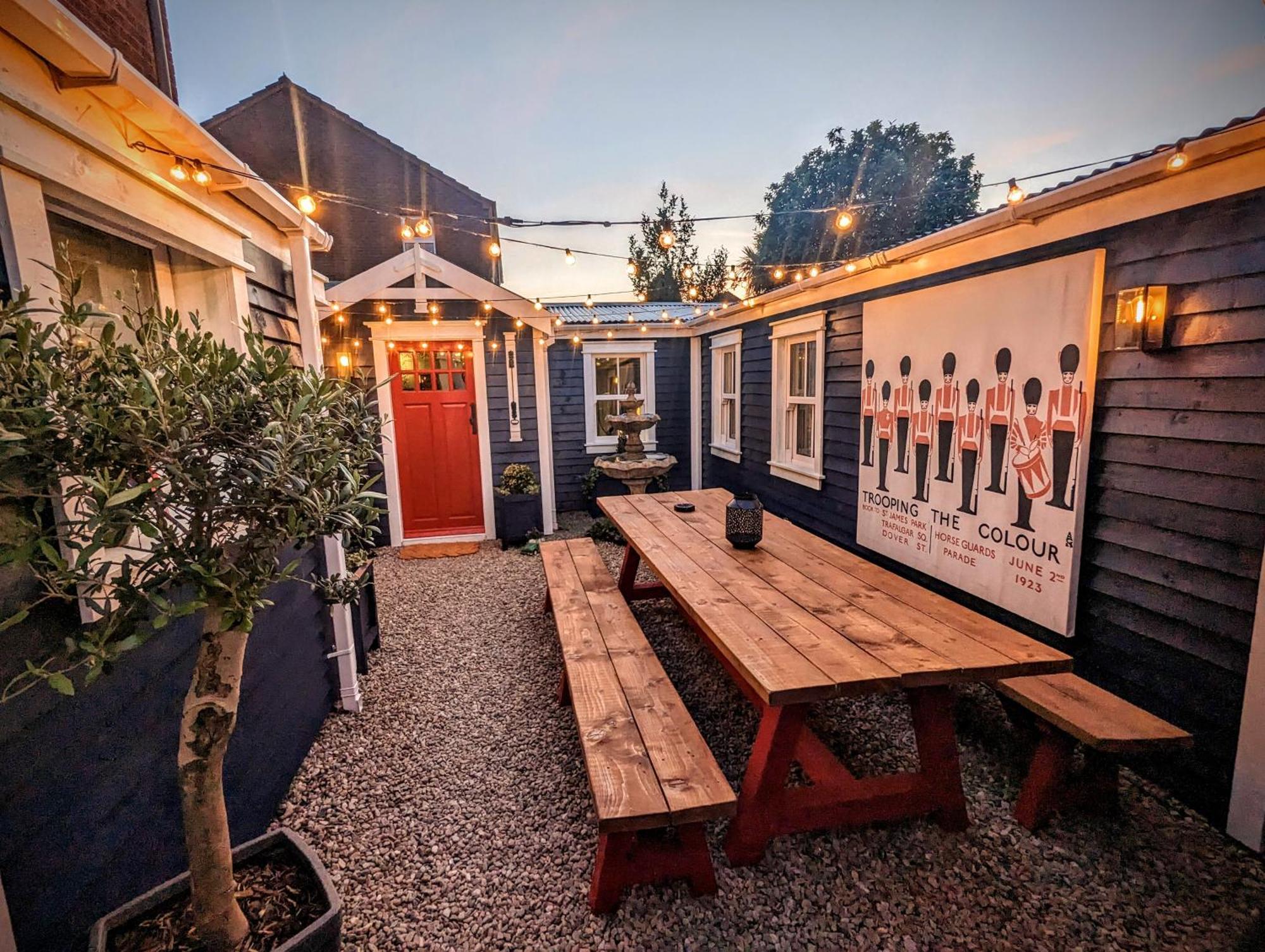 Sheddington Manor - 2 Bedroom Guest House & Cinema Belfast Exteriér fotografie